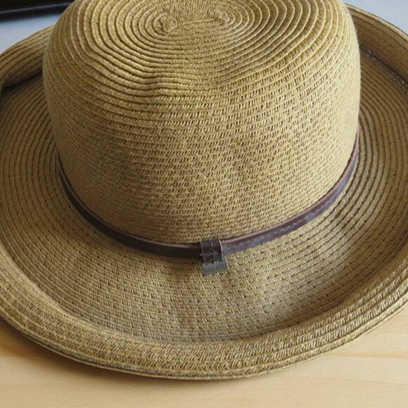 Nine West - Summer Hat with Brown Trim & Rolled Brim, EUC - Picture 9 of 13